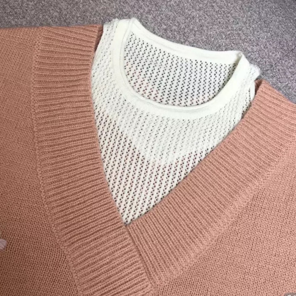 Beautiful Sweater - Picture 6 of 6